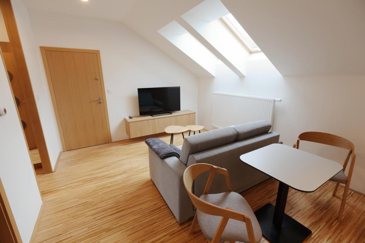 Apartmany U Kvetne Zahrady Kroměříž Esterno foto